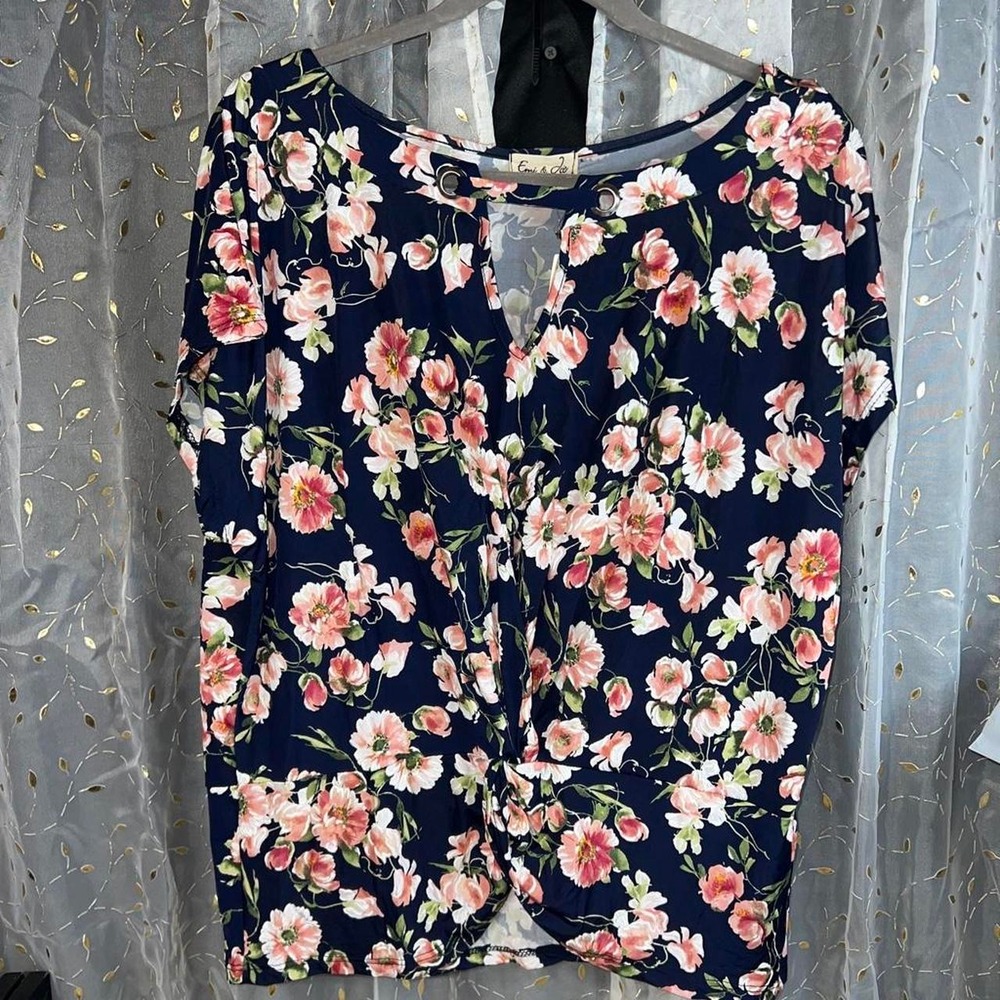 Emi & Joe Women 3X Navy Blue Floral Twist Front Grommet Blouse NWT PT18440